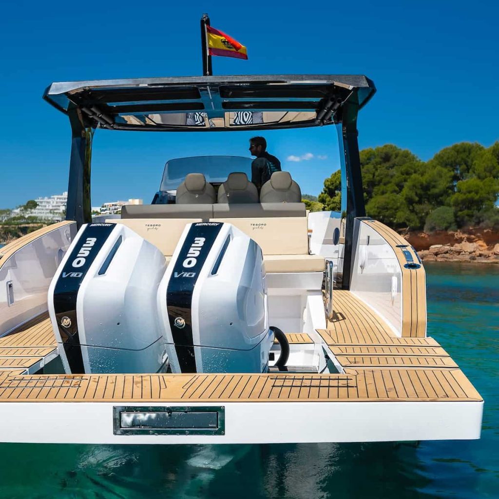 Common Mistakes When Installing Synthetic Boat Decking (And How to Avoid Them)